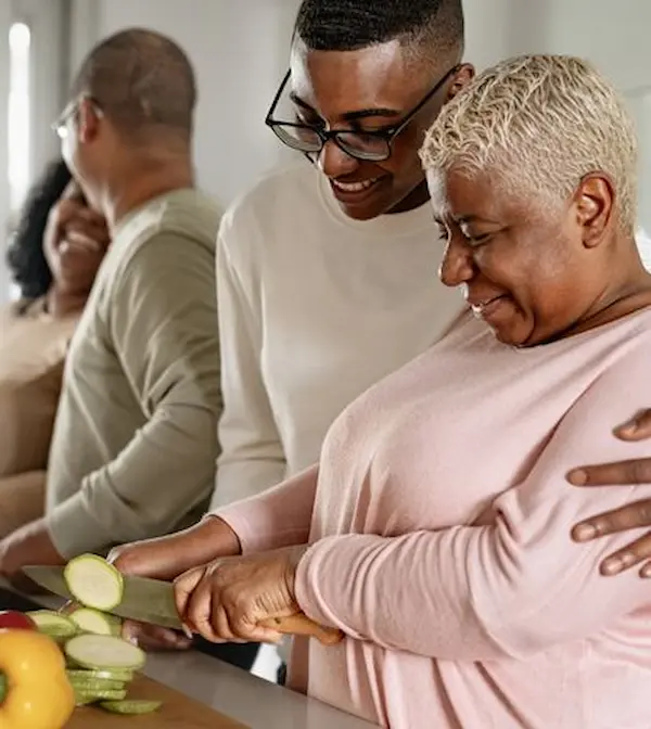Proche aidant accompagnant un parent au quotidien